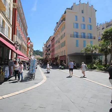 3p Bord De Mer/ Place Massena ニース
