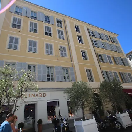 3p Bord De Mer/ Place Massena *