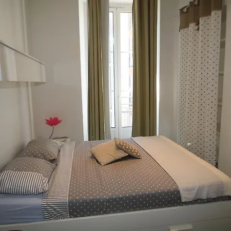3p Bord De Mer/ Place Massena *